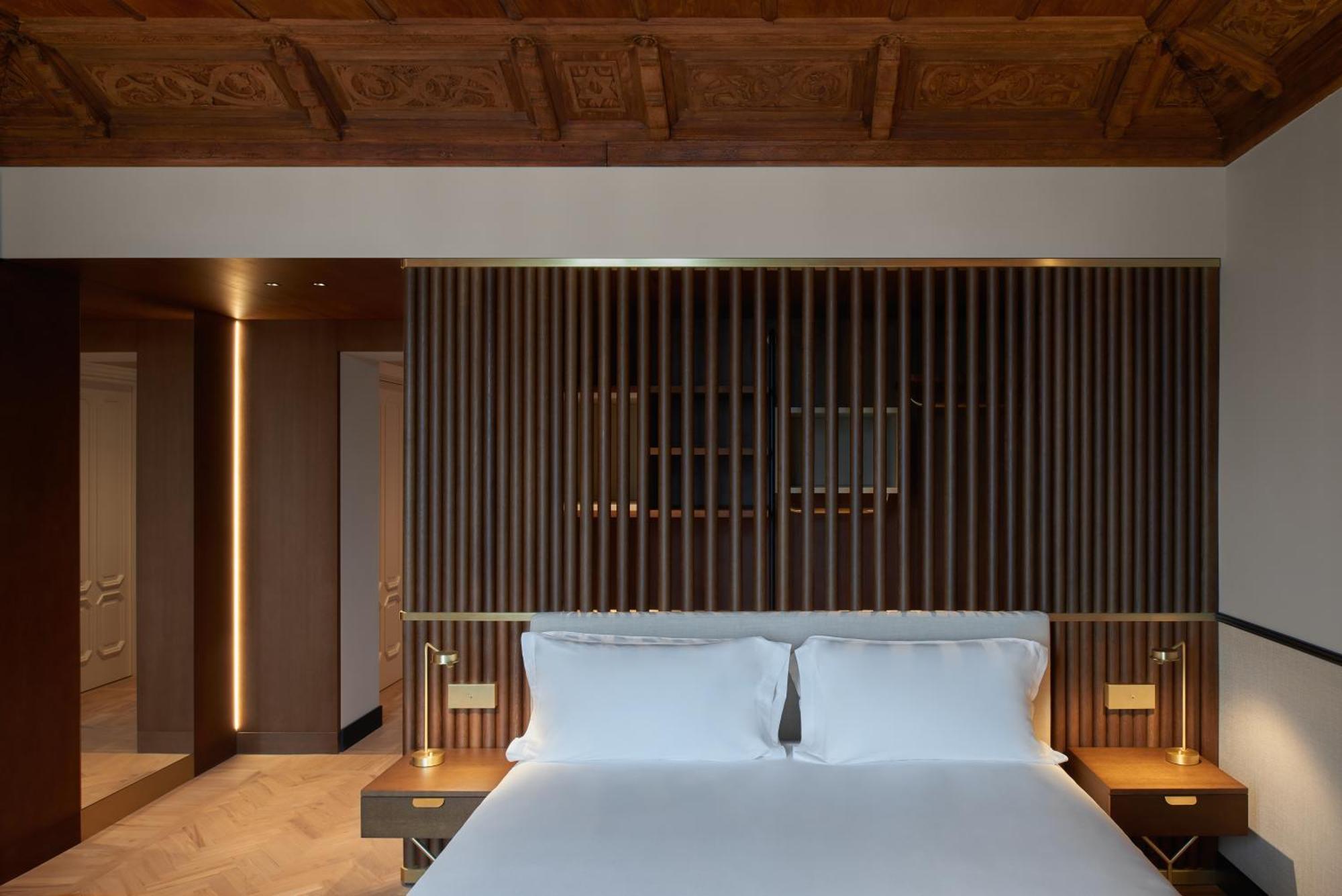 Amabilia Suites Милано Екстериор снимка