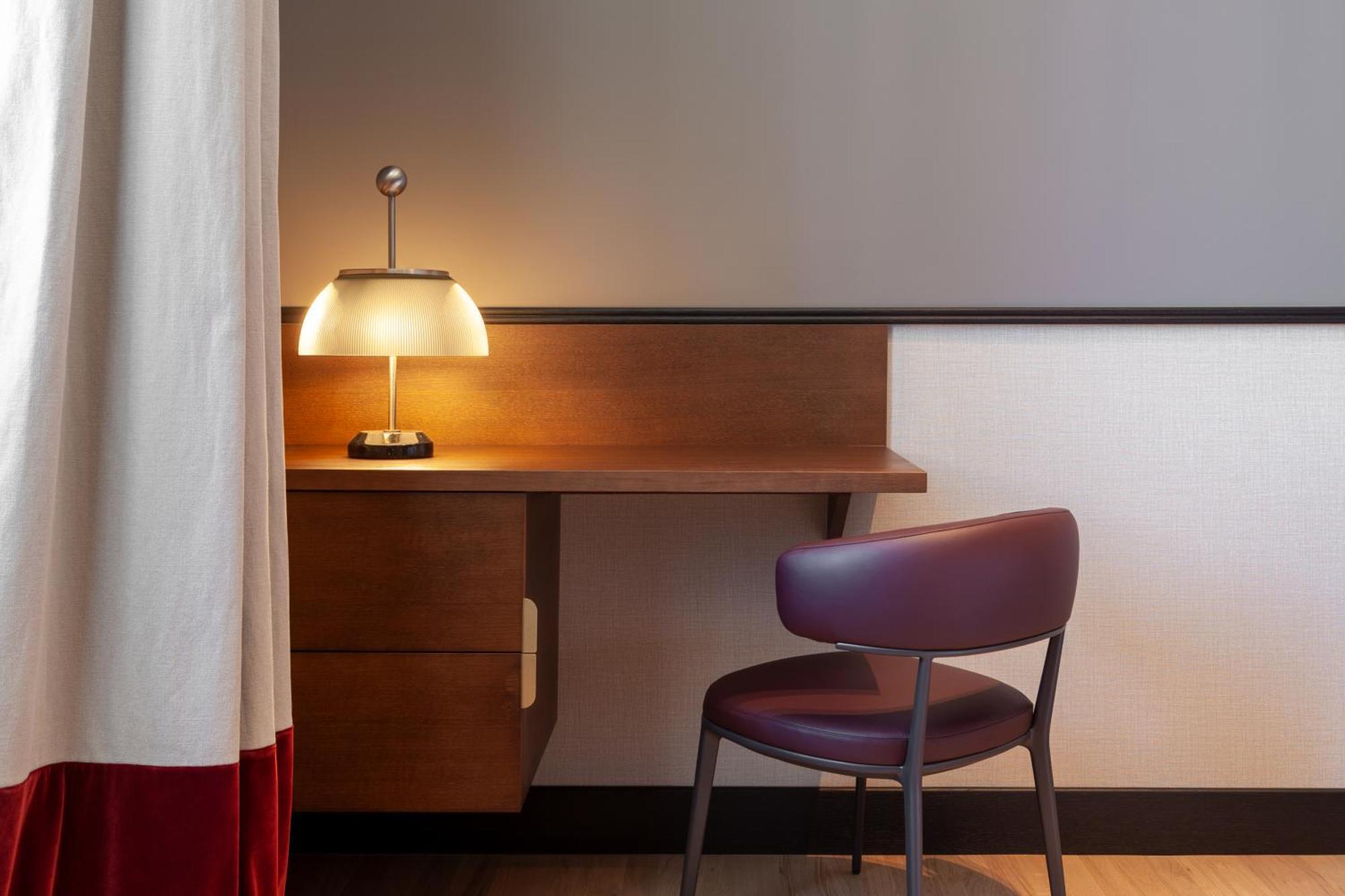 Amabilia Suites Милано Екстериор снимка